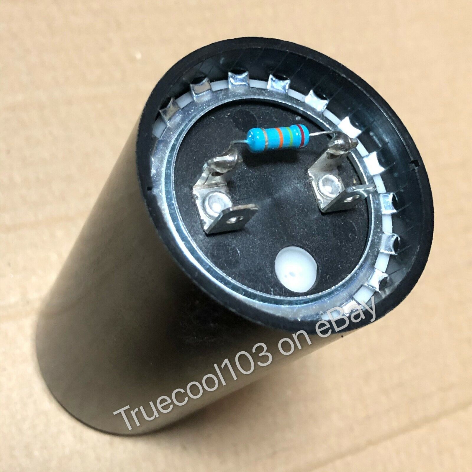 Jiekeda Capacitor WITHOUT cable screw; 330VAC; CD60; 50Hz Jiekeda Capacitor WITHOUT cable screw; 330VAC; CD60; 50Hz