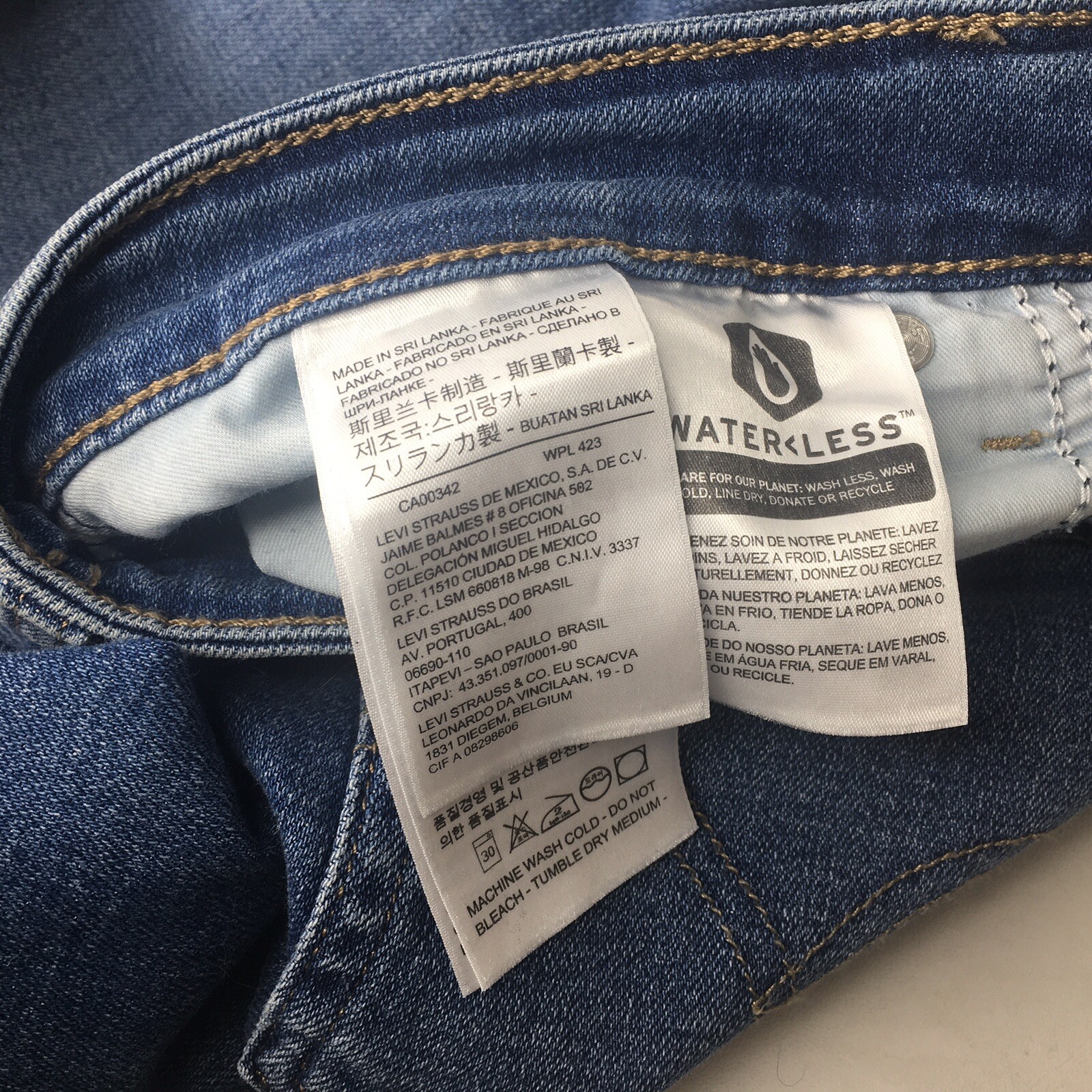 levi's 414 classic straight 20w