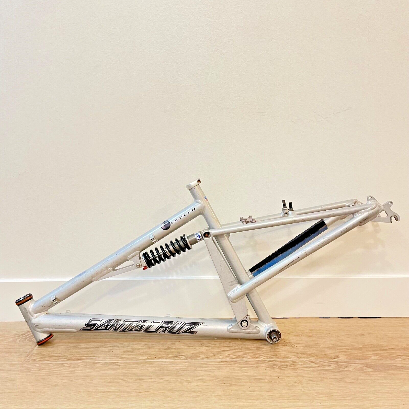SANTA CRUZ サンタクルズHECKLERフレーム　made in USA Santa Cruz Heckler SL C GX - Cycle World Miami, Florida