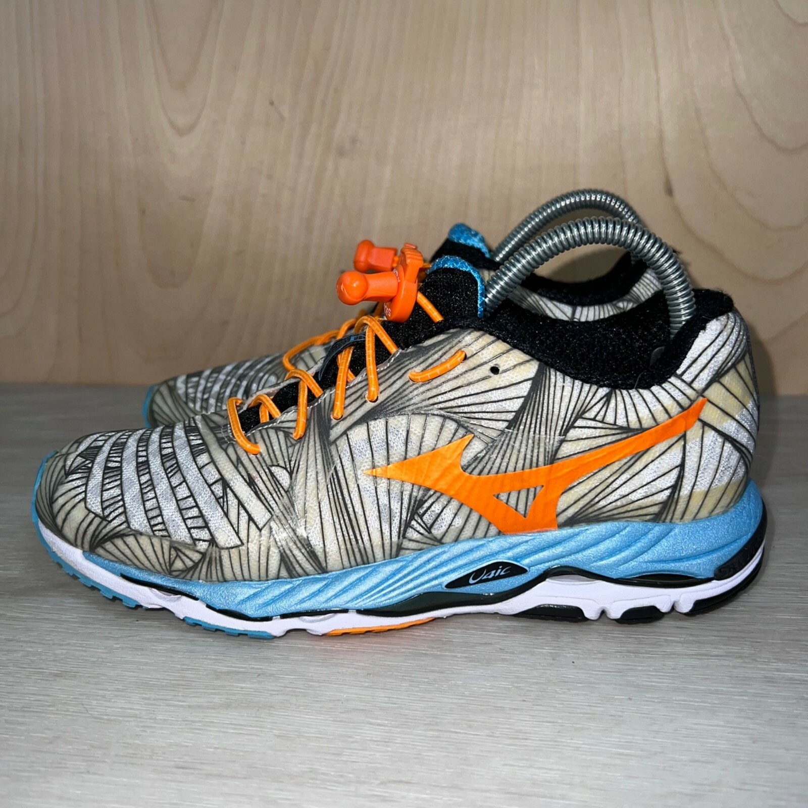 mizuno wave ultima 4 oro
