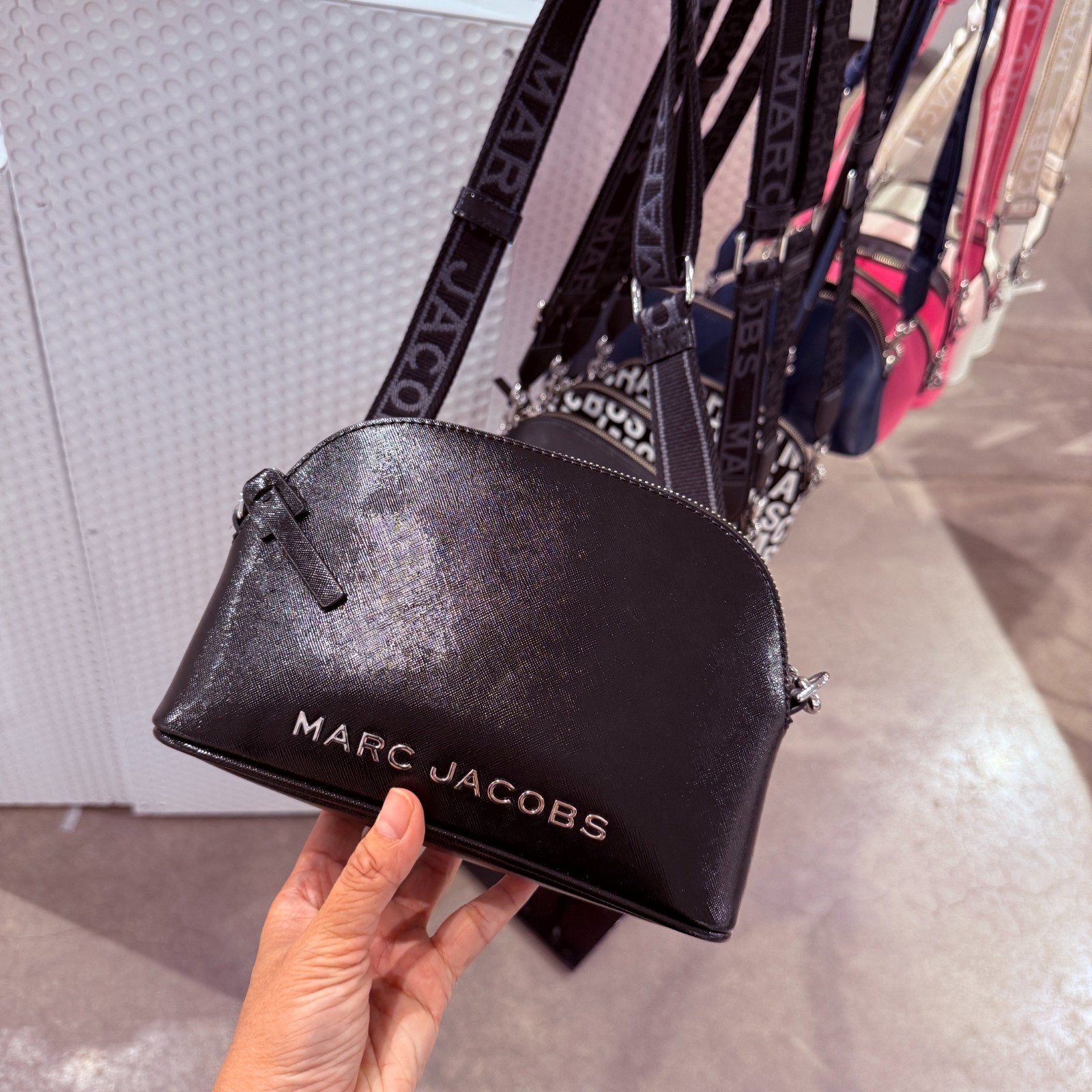 Marc Jacobs Trademarc Dome Crossbody 4S5HCR015H02 Black | eBay