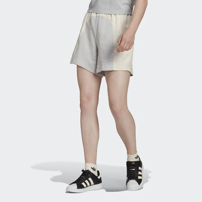 

Женские шорты adidas Originals Adicolor Split Trefoil