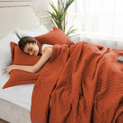 2piece Caramel Fallen Leaves Printed Bedspreads Bedding Set