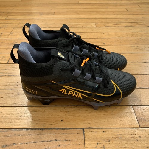 Nike Alpha Menace 4 Elite Saquon Barkley Football Cleats HF4313