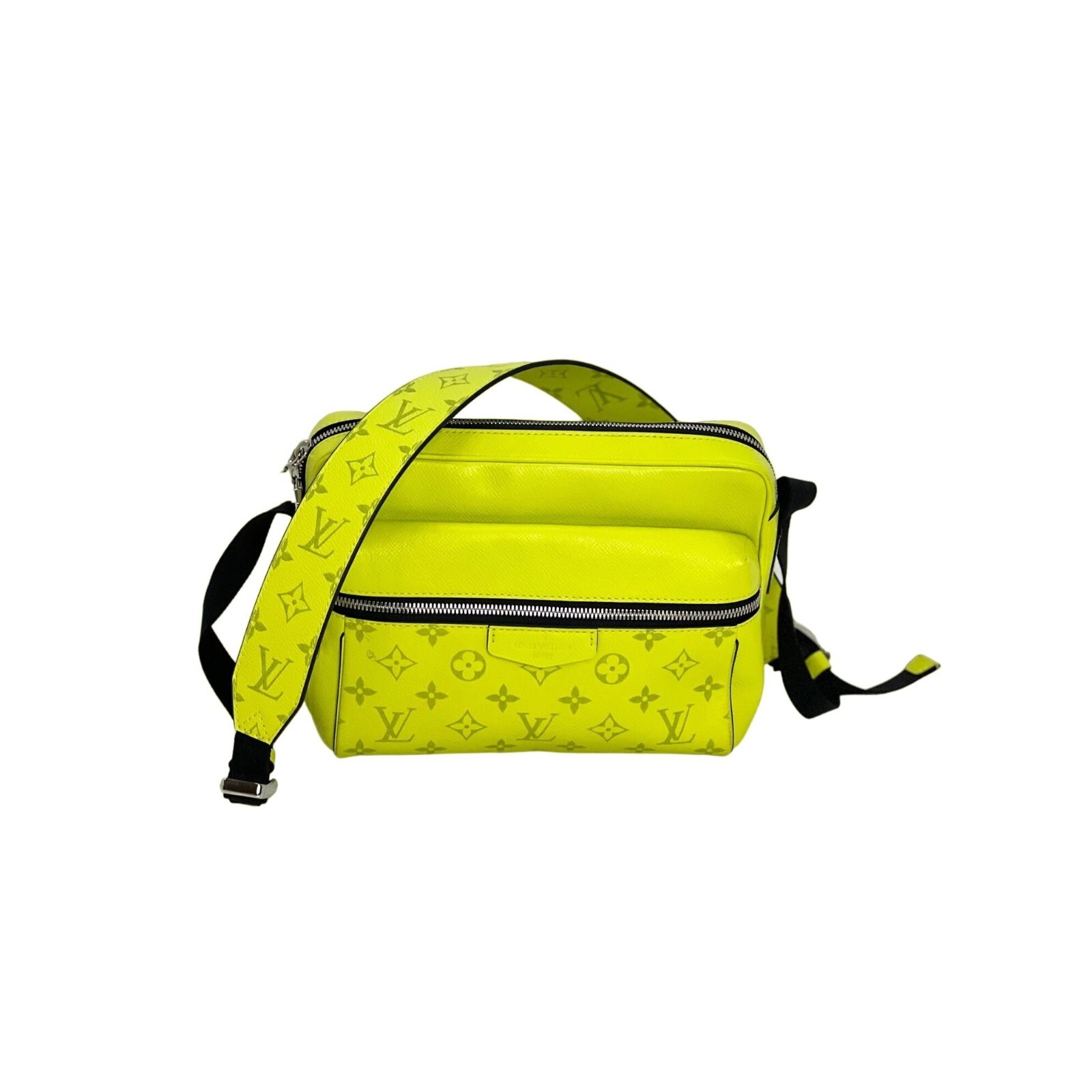 LOUIS VUITTON Taiga Outdoor Messenger Yellow Bag