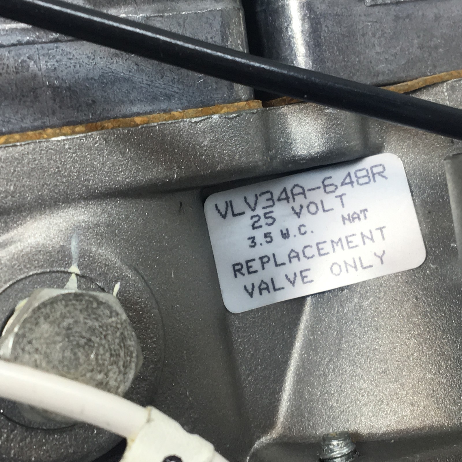 COMB GAS VALVE PART NUMBER EF33CZ206 / P361-1109 FITS CARRIER BRYANT PAYNE NIB