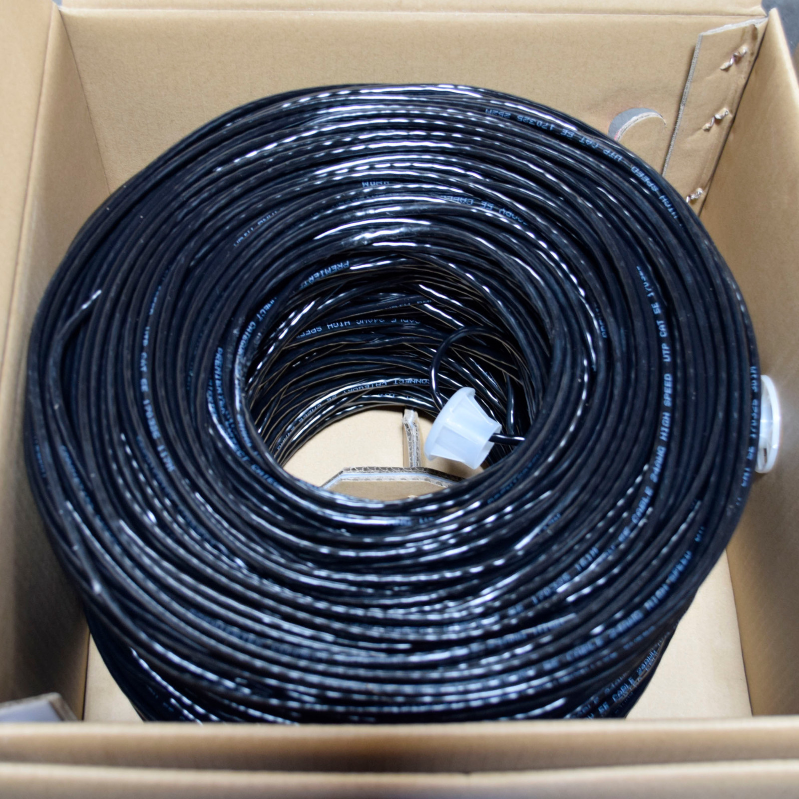 Cat5e 1000ft cable UTP Solid Black LAN Netwrok Ethernet RJ45 Bulk CAT5 24 AWG
