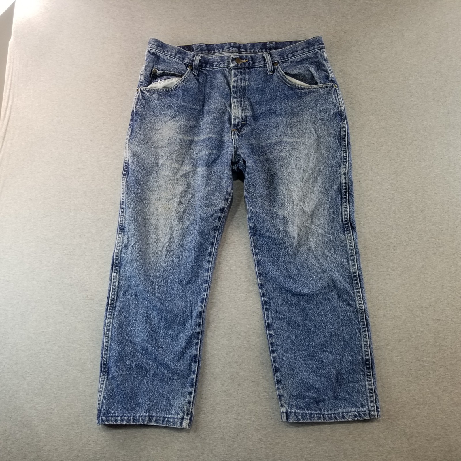 Wrangler Jeans Men's Sz 38X29 Blue Wash 100% Cotton Quality Workwear Reg Fit