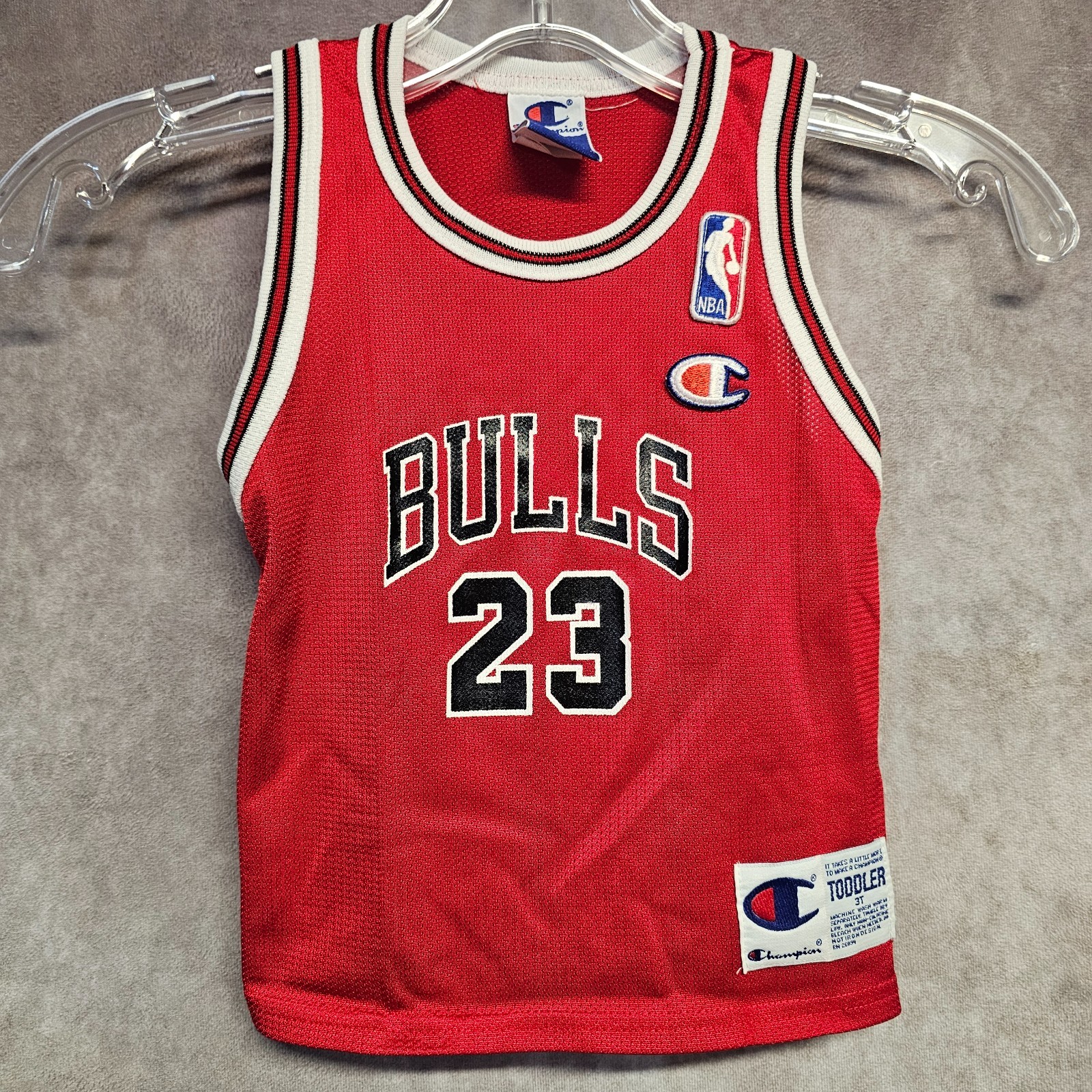 Vintage 90s Champion NBA Chicago Bulls Michael Jordan 23