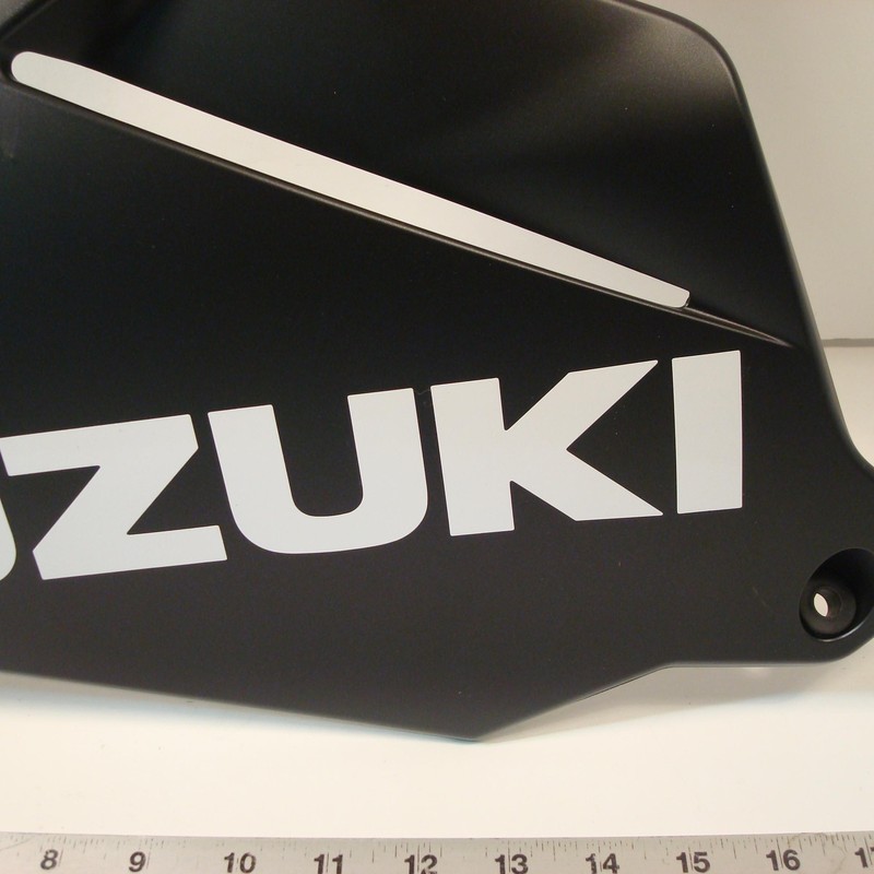 2017 SUZUKI GSXR600 LEFT SIDE LOWER COWL PANEL 94480-14J00-4UX