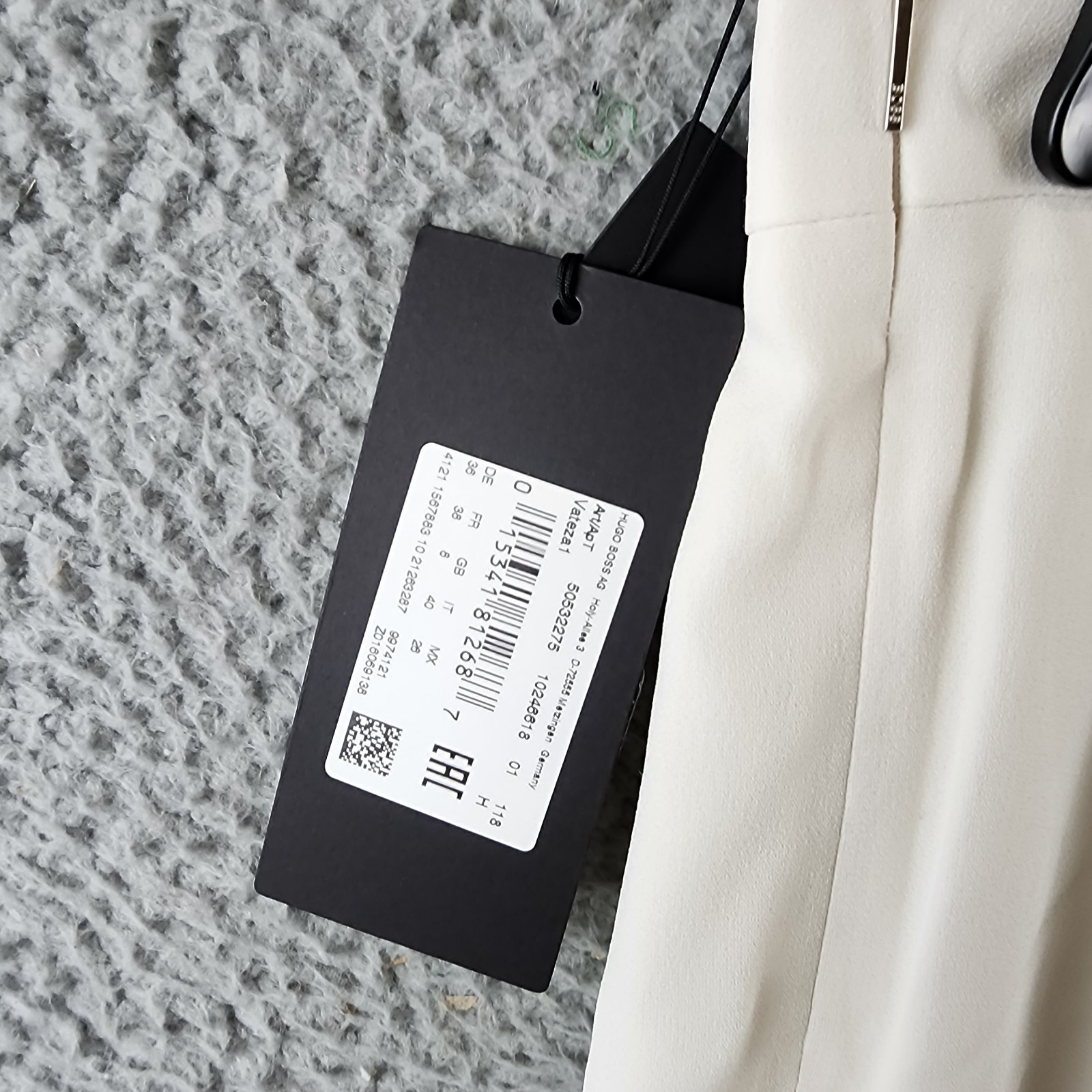Boss Vateza Skirt Women's 4 Soft Cream Front Pleated Panel Back Zip Closure - Picture 7 of 15