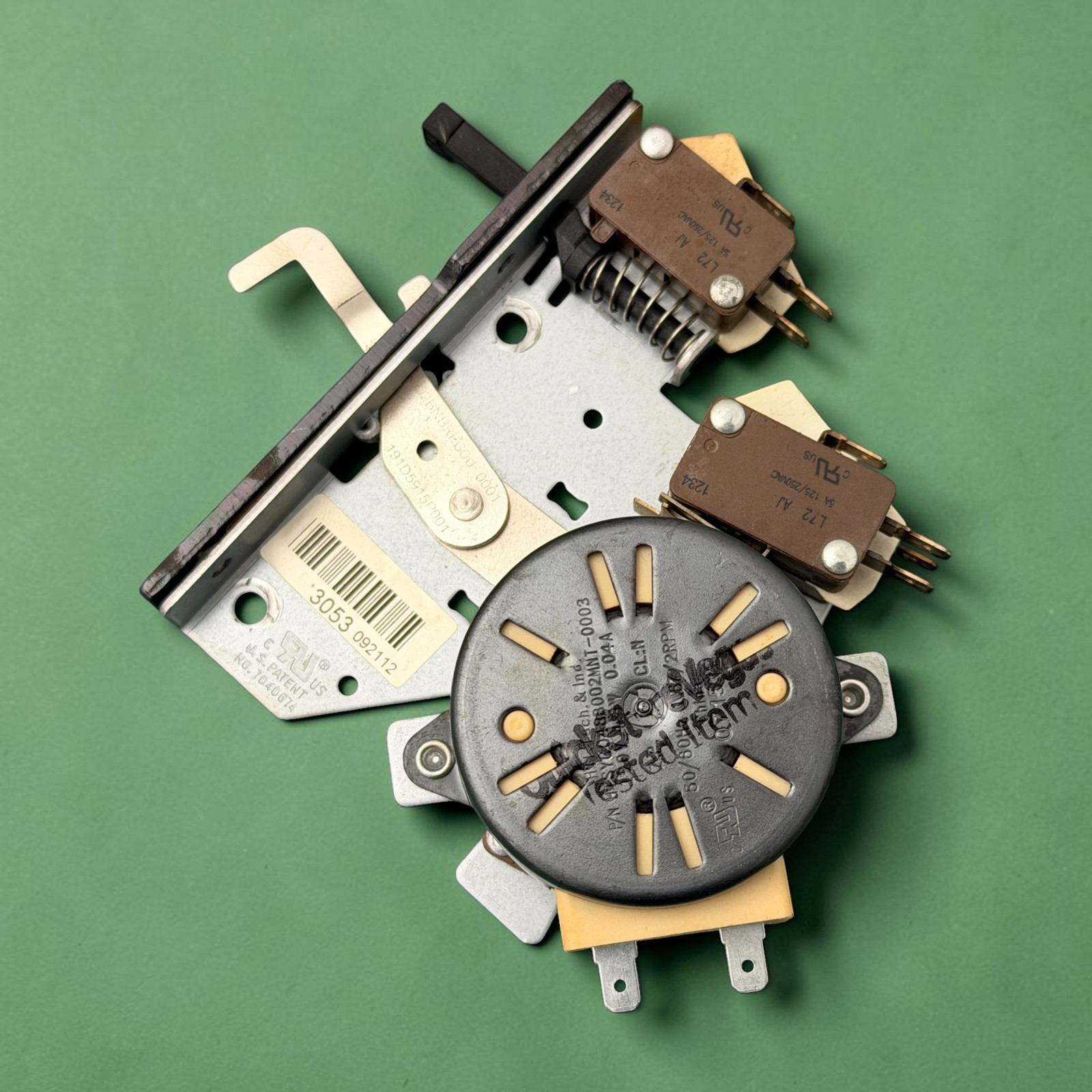 GE Wall Oven Door Lock 7040674 WB14T10082