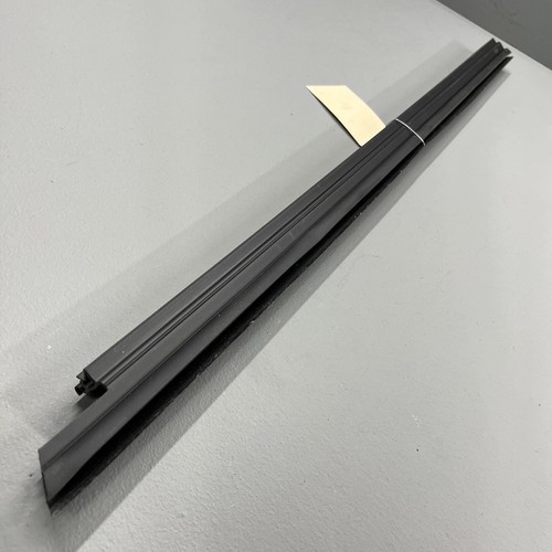 Toyota Camry 2018 - 2019 Front Passenger Door Window Inner Weatherstrip Sea