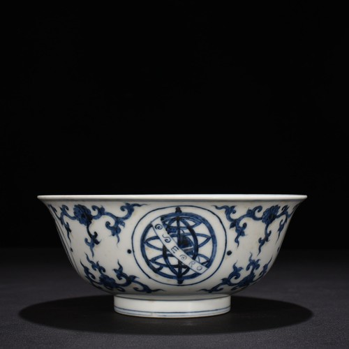 white antique様 CHINESE ANTIQUE BLUE WHITE DRAGON PORCELAIN VASE - MING