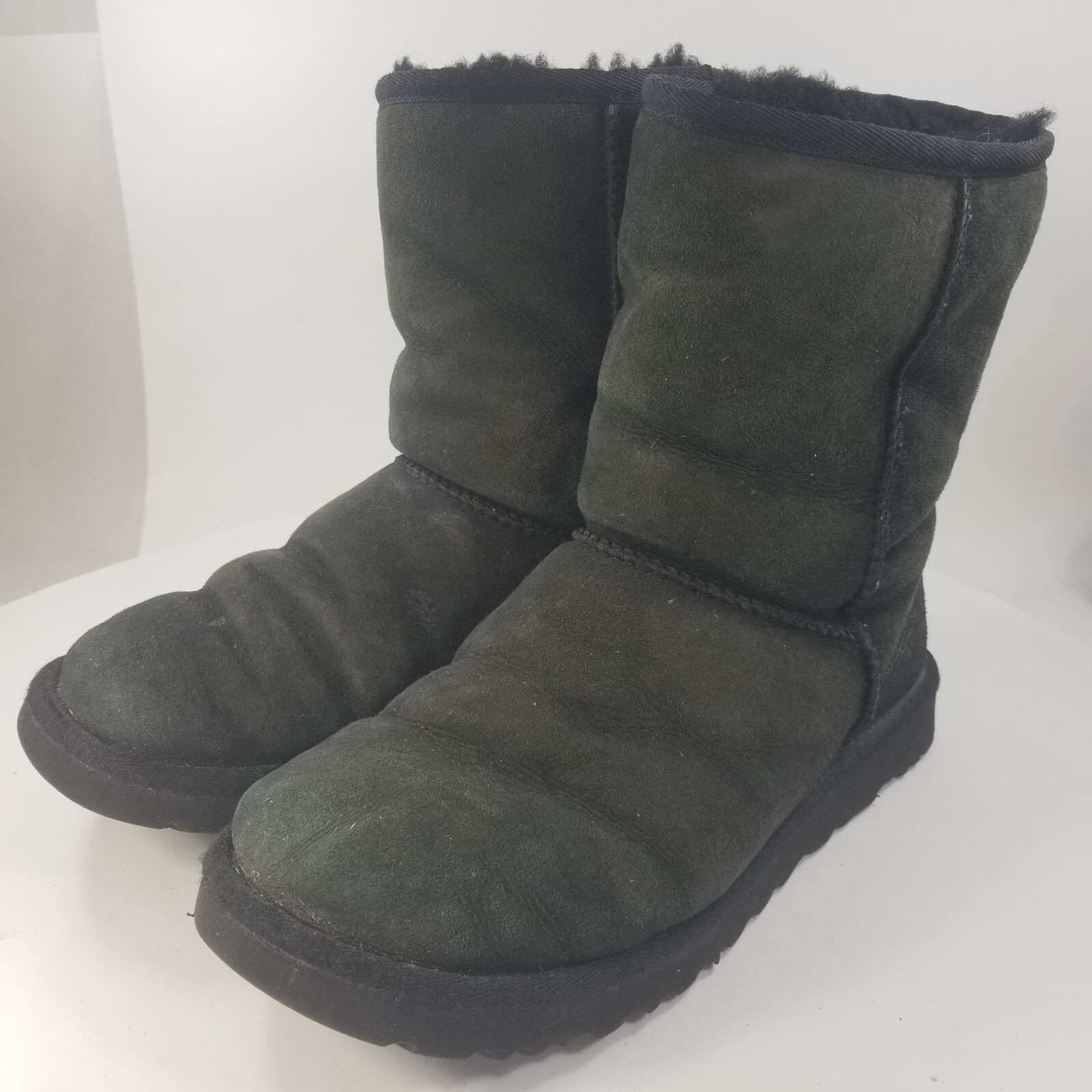 UGG Classic Short II Boot for Women, Size 8- Black | eBay