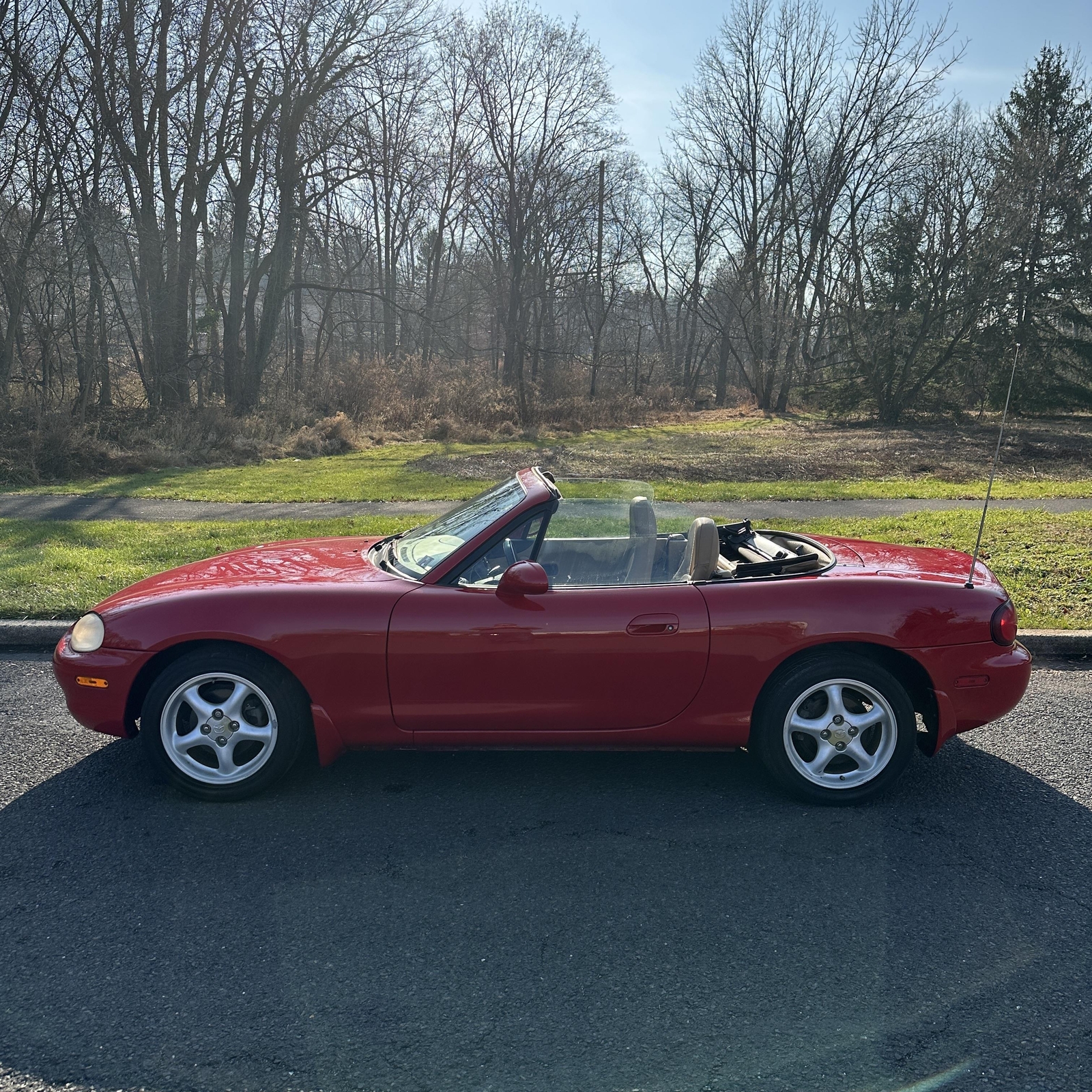 Owner 1999 MAZDA MIATA MX-5 LOW 50K MILES ONE OWNER CLEAN CARFAX NON SMOKER VW CABRI0!