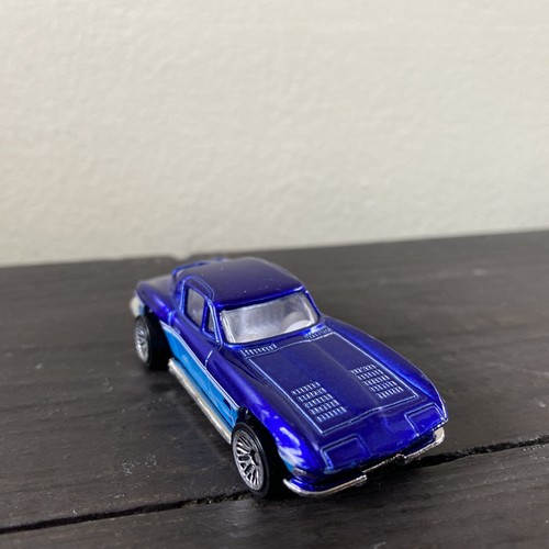 ホットウィール Corvette Central シリーズ　＃1〜4 Nice Hot Wheels 1979 Split Window Corvette Silver Black