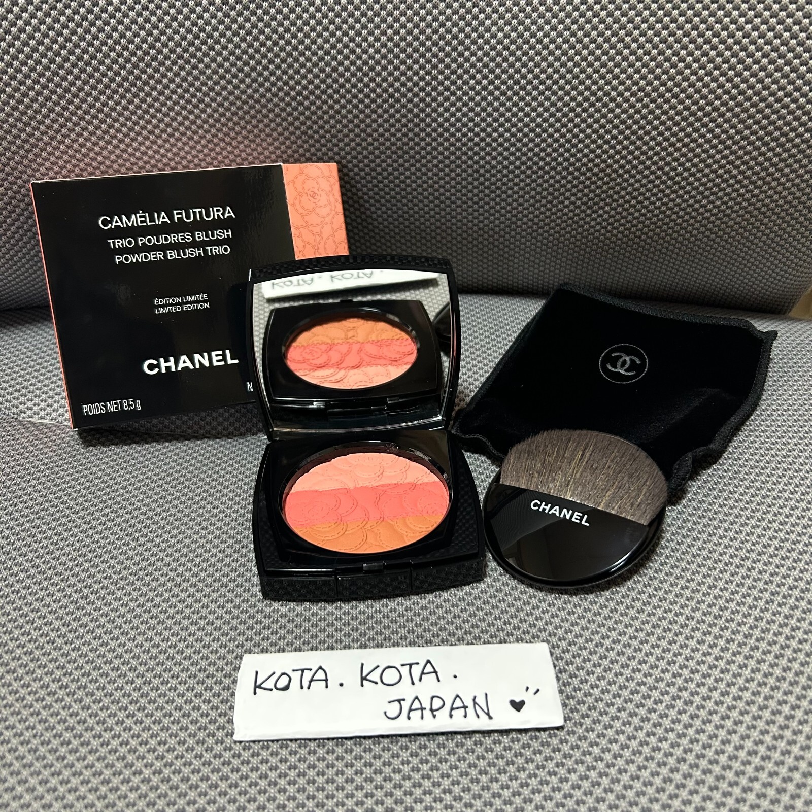 CHANEL シャネル カメリア フトゥーラ パウダー トリオ チークカラー