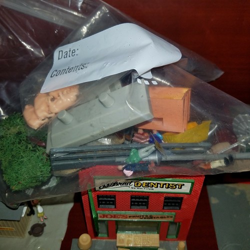 LIFE-LIKE Train HO scale Buildings & Cars & Animals & Accessories