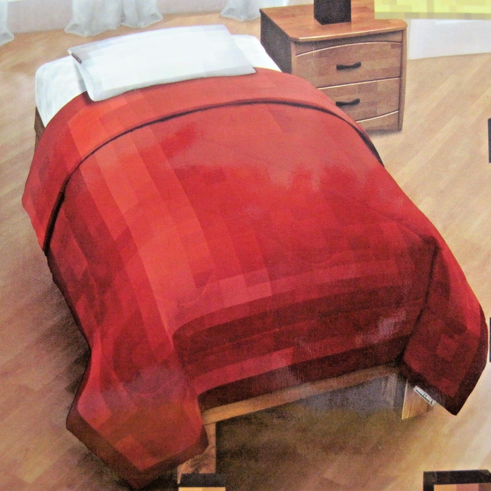 Minecraft Red Twin Comforter and Sheet Set 4 pc Bedding
