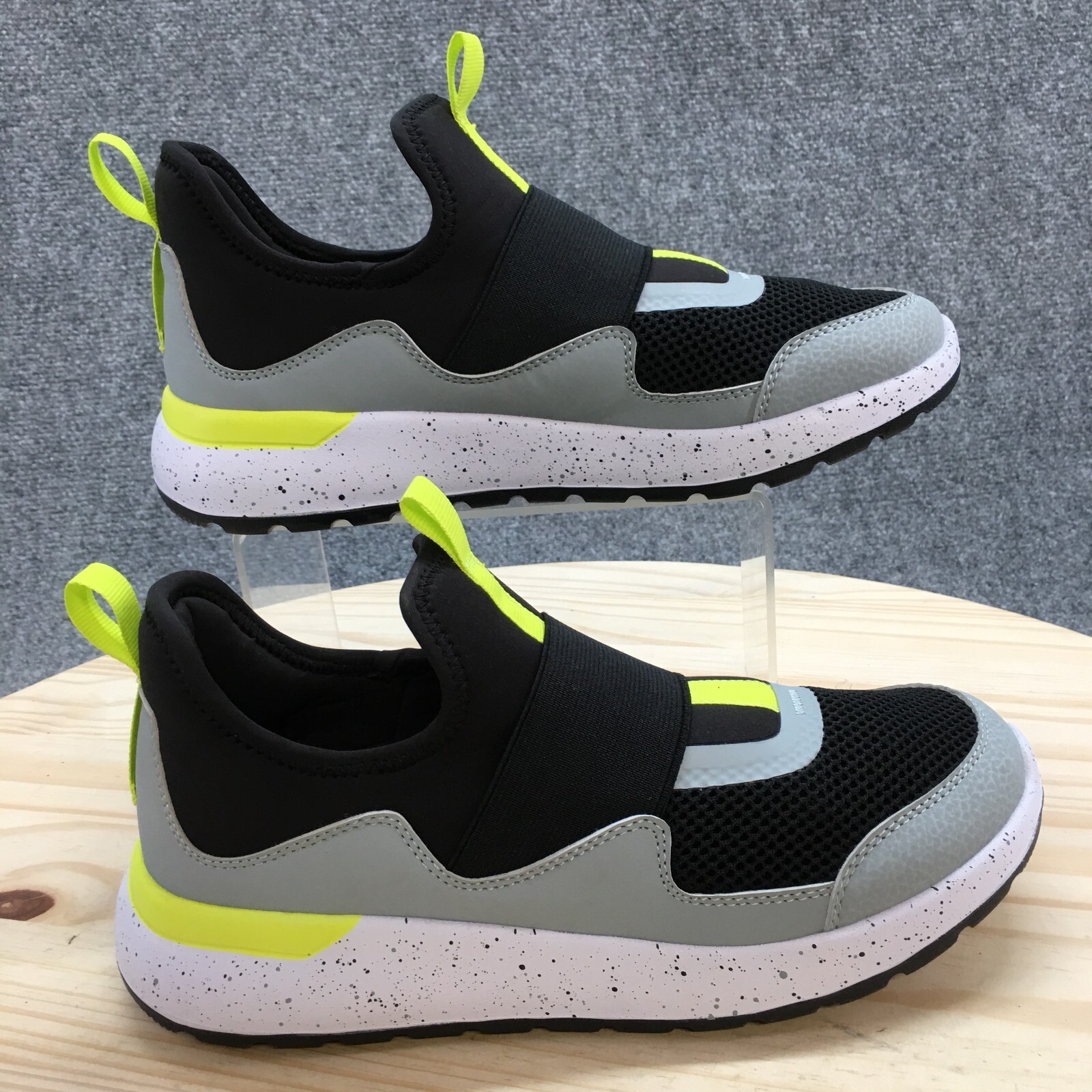 All In Motion Sneaker Youth 6 Gray Green Tennis Shoes