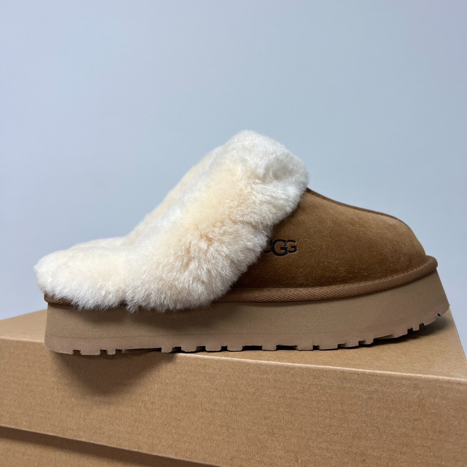 UGG Women's Disquette Slippers Chestnut Suede Upper 1122550 UGG Women's Disquette Slippers Chestnut Suede Upper 1122550