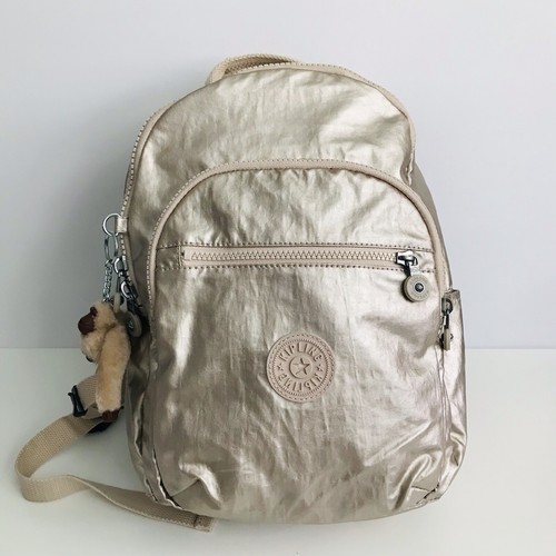 【MUCENT】GLOSSY MINI SILVER BACKPACK★韓国の人気★追跡付 MUCENT】GLOSSY MINI SILVER BACKPACK☆韓国の人気☆追跡付