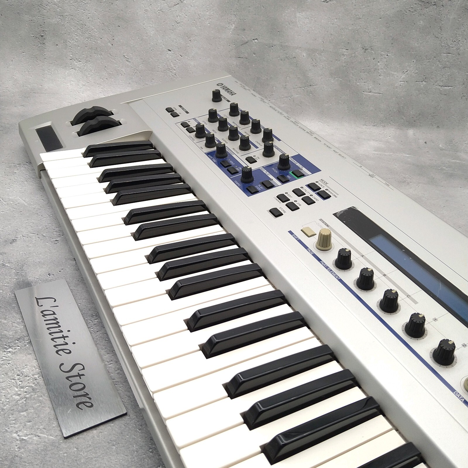 YAMAHA CS6X 61鍵盤　シンセサイザー YAMAHA CS6X シンセサイザー 61鍵