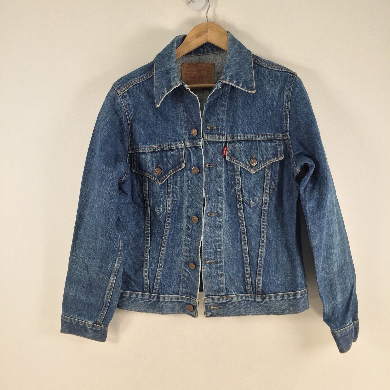 vintage Levis 70505 02 107 mens denim jacket size S blue vintage Levis 70505 02 107 mens denim jacket size S blue