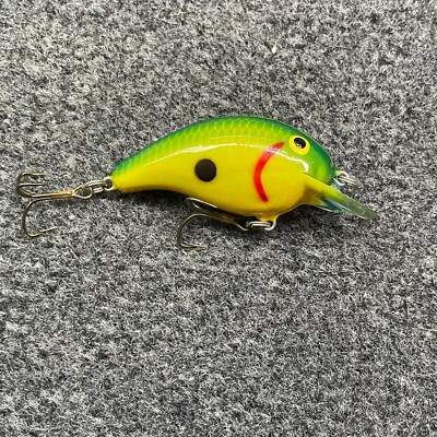 Pre-Pradco Bandit 100 Series Crankbait Fishing Lures 70 Yellow Green Back Scales