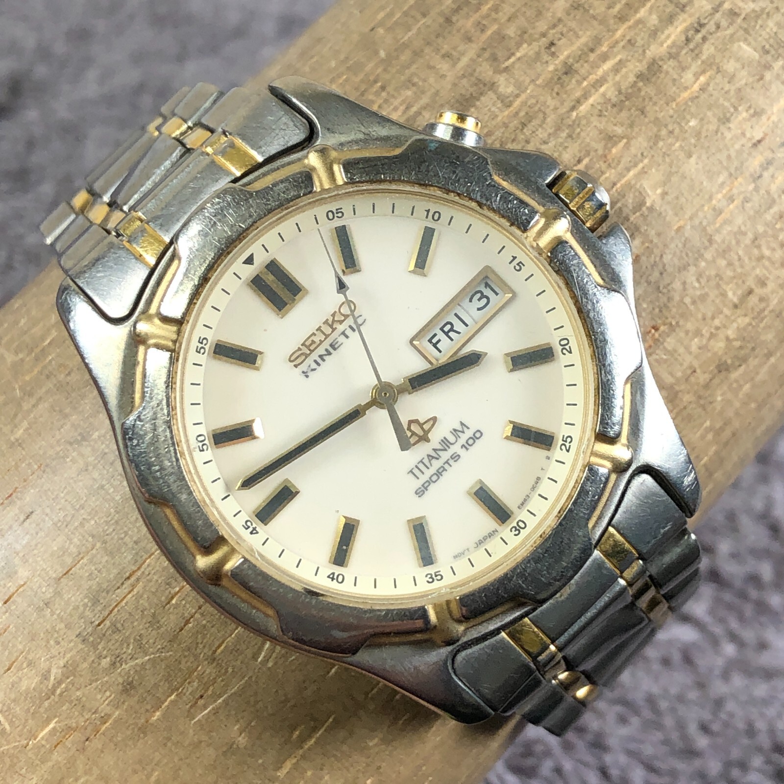 Seiko Kinetic Titanium Sports 100 Men 5M43-0B69 Watch *Needs