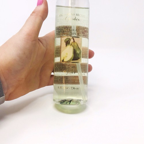 Vintage Victorias Secret Garden Pear Glace Body Splash 8 oz 80% Full