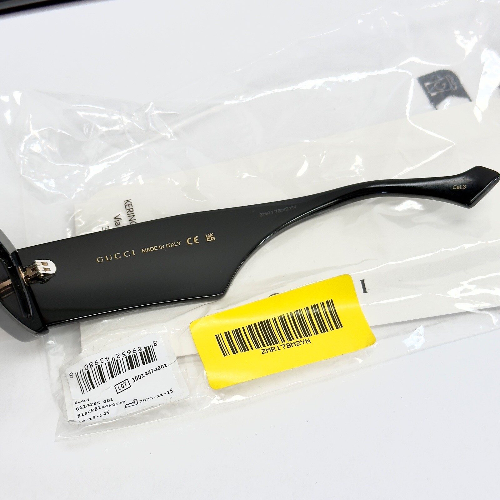 Pre-owned Gucci 1426 Black Narrow Rectangular Logo Gg1426s Unisex Sunglasses 001 In Gray