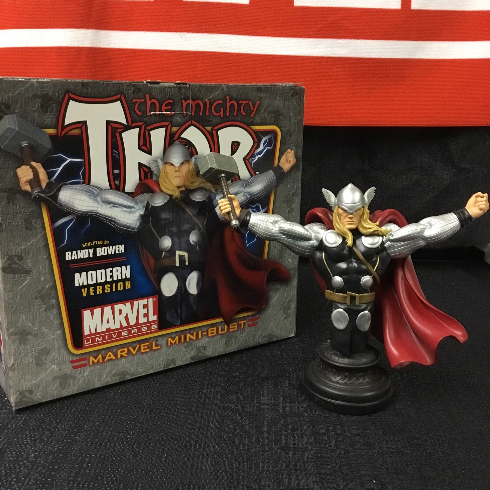 ✸THE FALCON ✸MARVEL MINI-BUST Vtg Falcon Marvel Mini Bust #743 /3000 Captain America Bowen