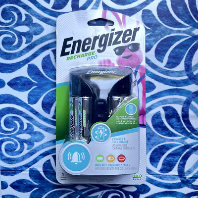ENERGIZER AA and AAA Battery Charger with 4 AA NiMH Rechargeable Batteries