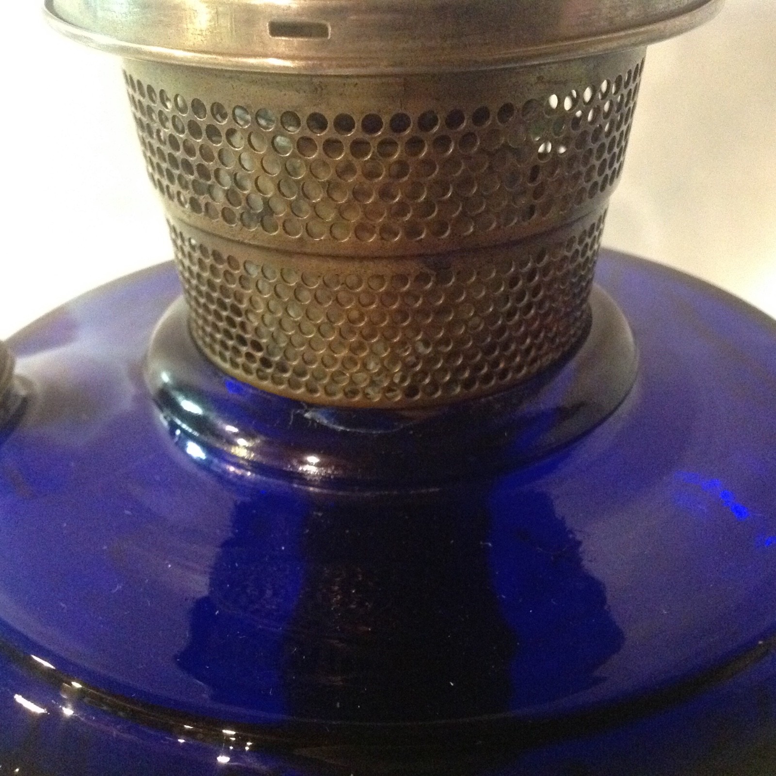 Rare Aladdin cobalt blue TLD scallop foot kerosene oil lamp chip in top threads
