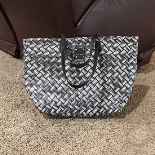 HENRI BENDEL LARGE WOVEN CENTENNIAL STRIPE MARKET TOTE Bag