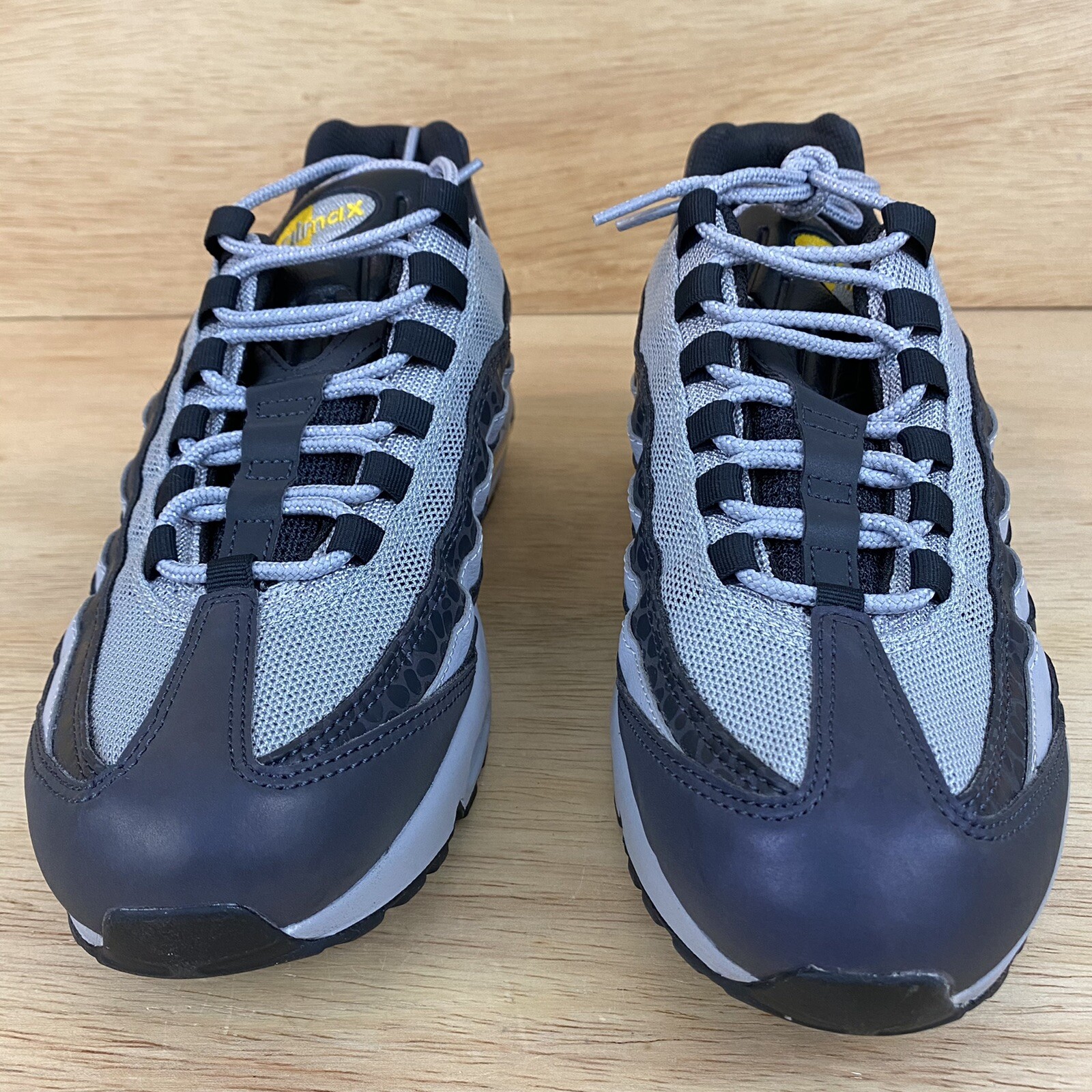 black reflective 95s