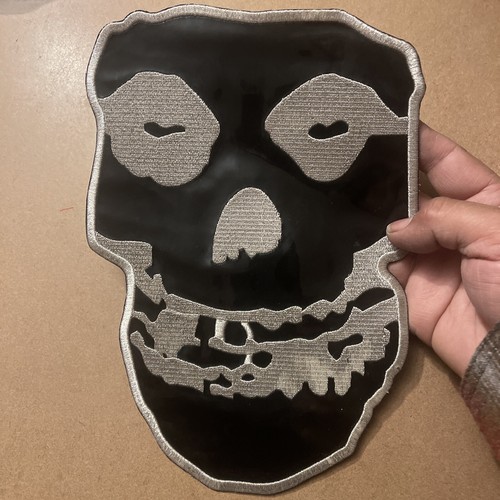 MISFITS 棺桶4CDs バッチ付き MISFITS 棺桶4CDs バッチ付き - 洋楽