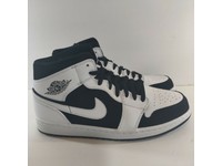 nike air jordan 1 retro mid tuxedo