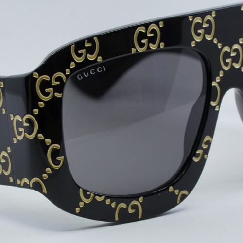 Pre-owned Gucci Gg0983s 004 Black With Gold Gg Pattern/grey 59-18-135 Sunglasses Au... In Gray