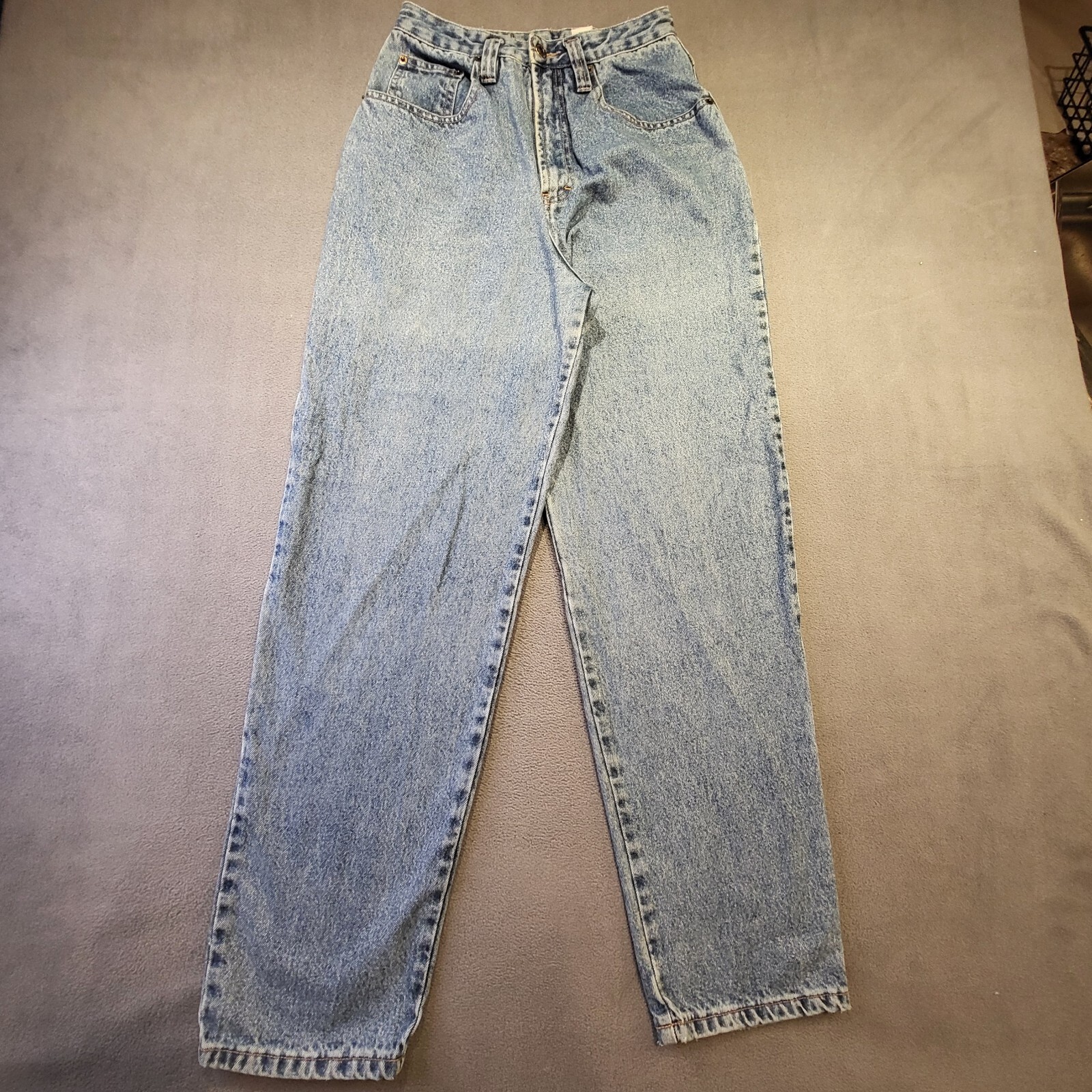 【YOURNUS】Open Vintage Over Wide Denim 1980's, High Waist, Zip Cuff, Jeans, With Holes, in Acid