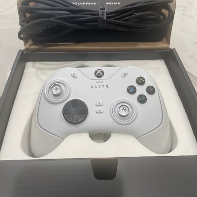 Razer Wolverine V2 Chroma Controller for Microsoft Xbox One/Series S/X - White