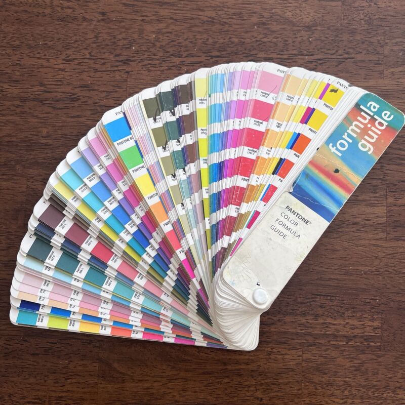 Pantone Color Formula Guide Swatch Fan 1997-1998 Eleventh Printing Vintage