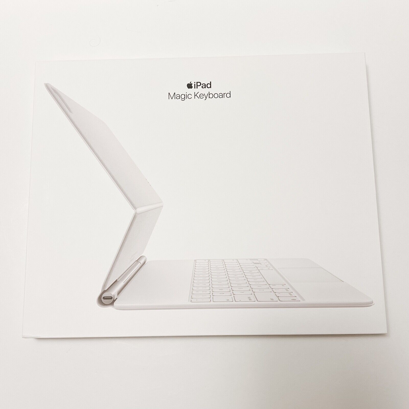 【未使用品】Apple iPad MagicKeyboard ホワイト $_57.JPG?set_id=880000500F