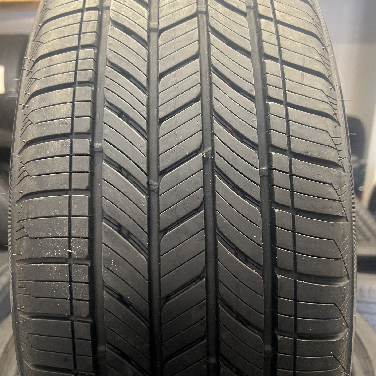 1 Likenew Bridgestone Alenza Sport A/S ENLITEN 235/50R21 101V DOT.1324 NO Patch