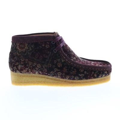 

Ботинки Clarks Wallabee 26162650 Женские бордовые парусиновые ботинки на шнуровке Chukkas 6, Burgundy, Clarks Wallabee Boot