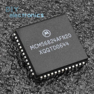 5PCS MCM56824AFN20 PLCC HIGH PERFORMANCE INTEGRATED CIRCUIT