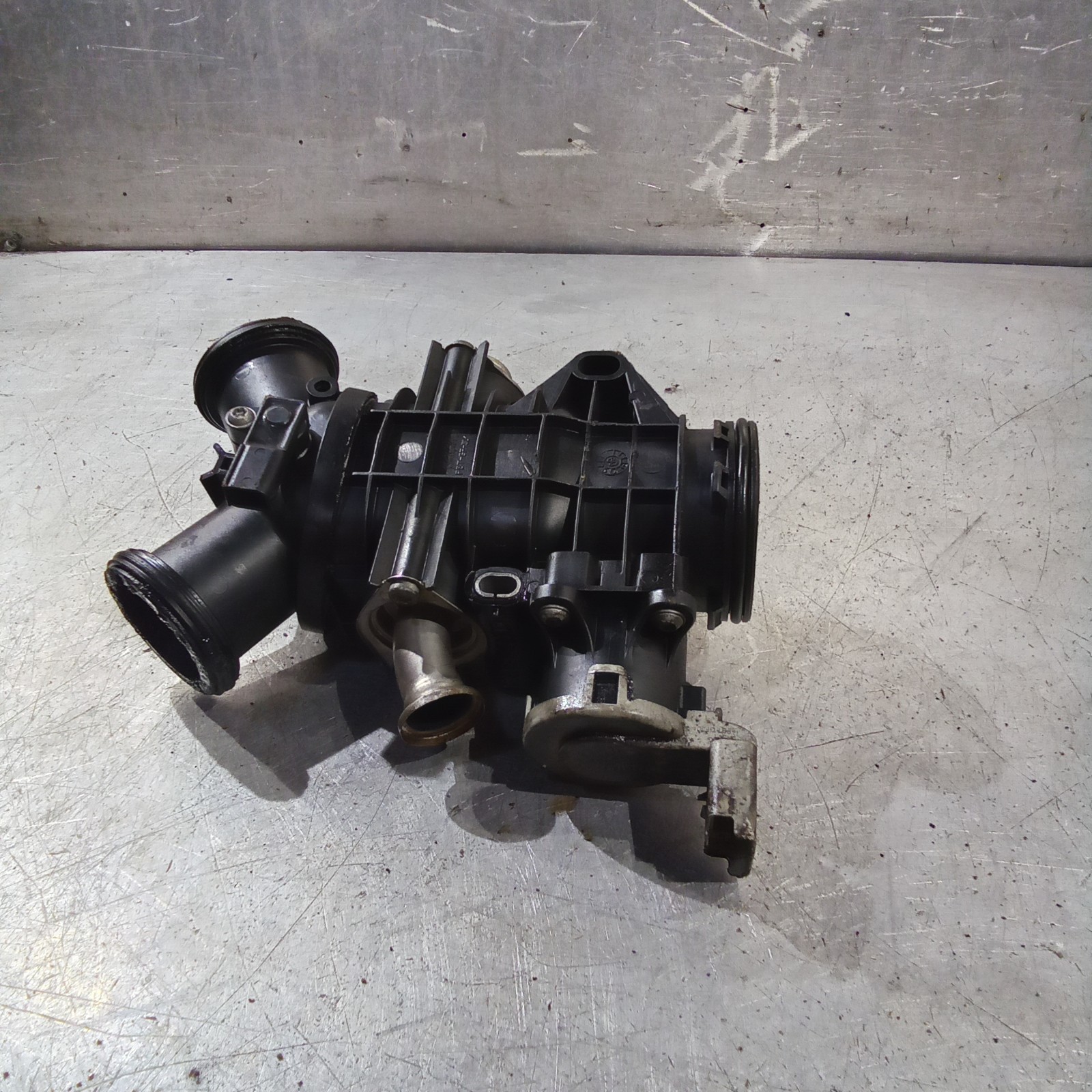 Jaguar XF X250 2008-2015 Diesel SDV6 Throttle Body Intake Plenum 9X2Q-9L444-CA