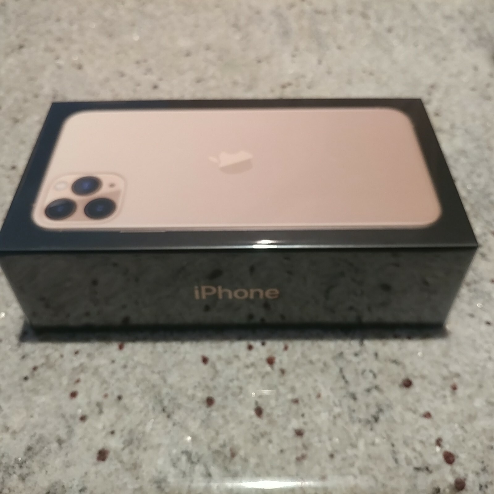 New Apple Iphone 11 Pro Max 256gb Gold Factory Unlocked Fast Shipping Kupit S Dostavkoj Iz Ssha Cena 175 901 Rub